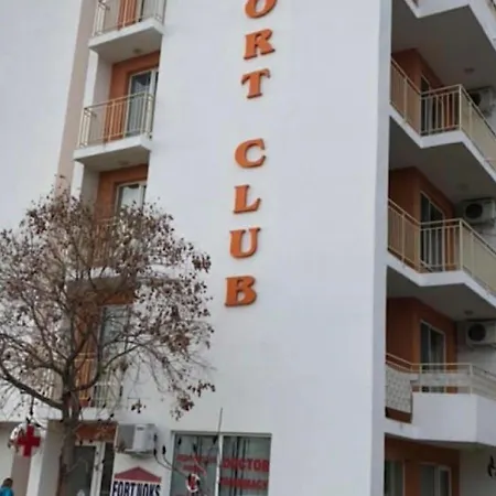 2-комнатные у моря 10 бассейнов Crown Noks