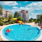 2-комнатные у моря 10 бассейнов Crown Noks