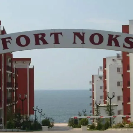 2-комнатные у моря 10 бассейнов Crown Noks * Sveti Vlas