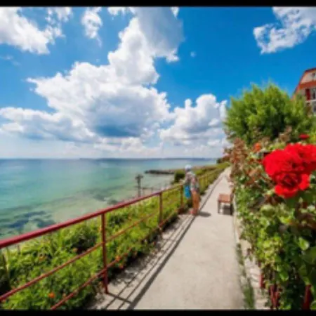 Apartman 2-комнатные у моря 10 бассейнов Crown Noks *