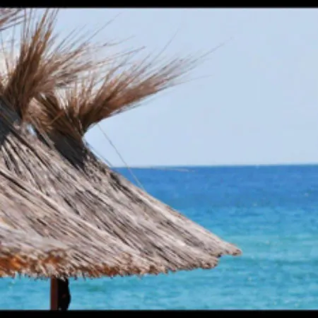 много бассейнов и рядом море Apartment Sveti Vlas