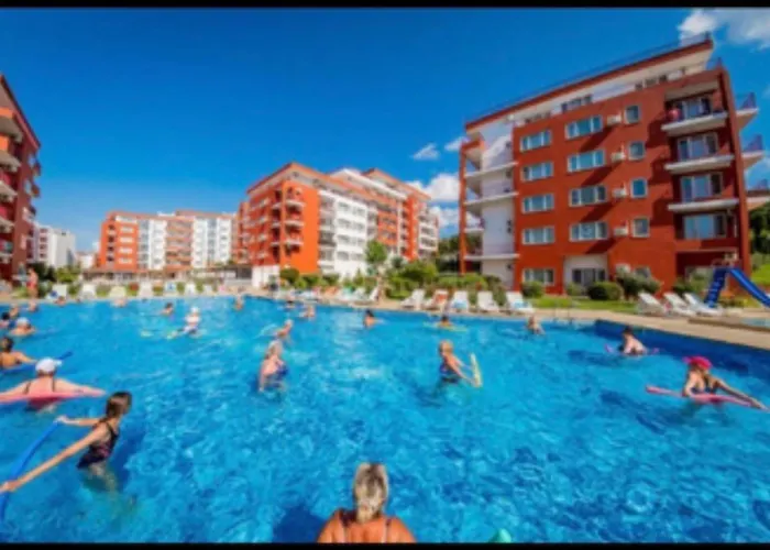 2-комнатные у моря 10 бассейнов Crown Noks * Szveti Vlasz