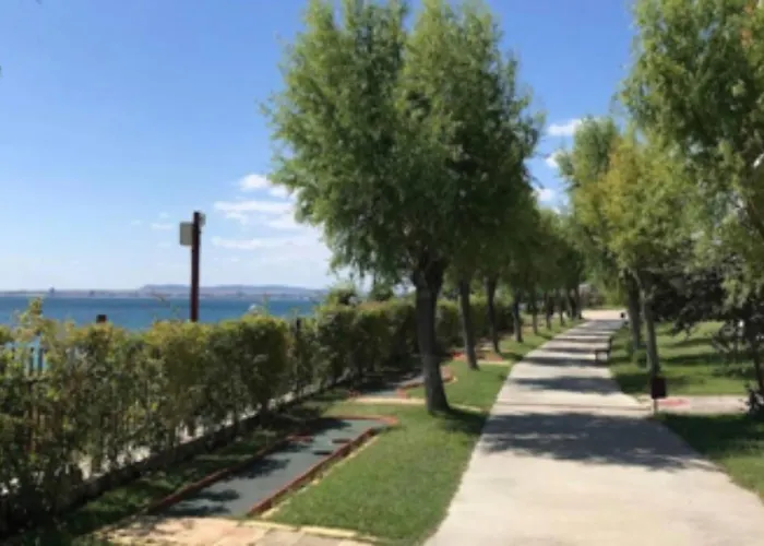 2-комнатные у моря 10 бассейнов Crown Noks Apartman